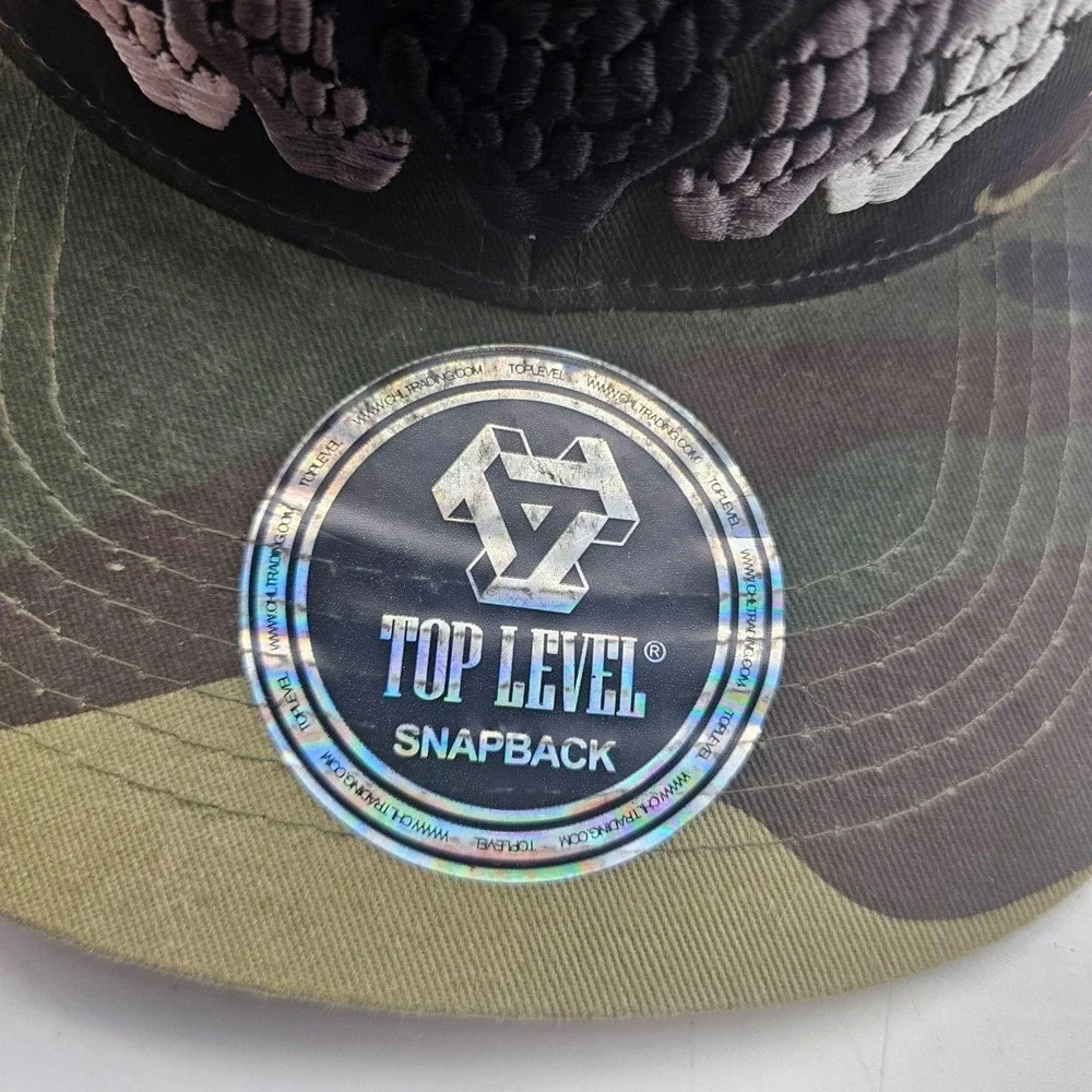 Top Level Hat Cap Snap Back Mens One Size Green Camo Skull Graphic Army Twill